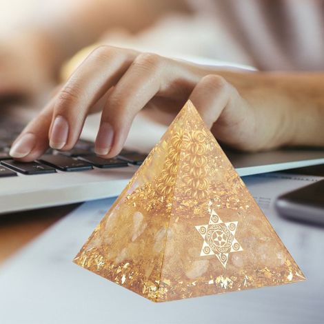 6 cm große Kristallpyramide, Pyramide für positive Energie, Schreibtischdekoration, Energiegenerator zur Anziehung von Wohlstand (1/5)