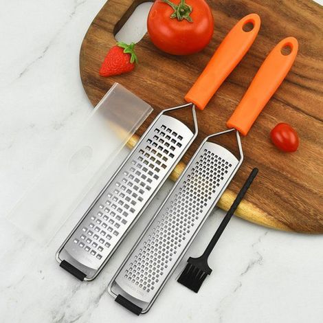 Boîte contenant une râpe à gingembre, une râpe à fromage, une râpe à main, une râpe plate et des outils en acier (1/5)