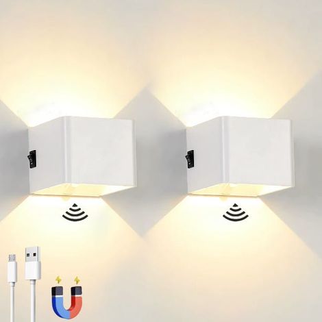 Ein Set aus zwei wiederaufladbaren LED-Wandleuchten mit Bewegungssensor, kabellosem Magnetdesign und zwei Beleuchtungsmodi: Weiß. (1/5)