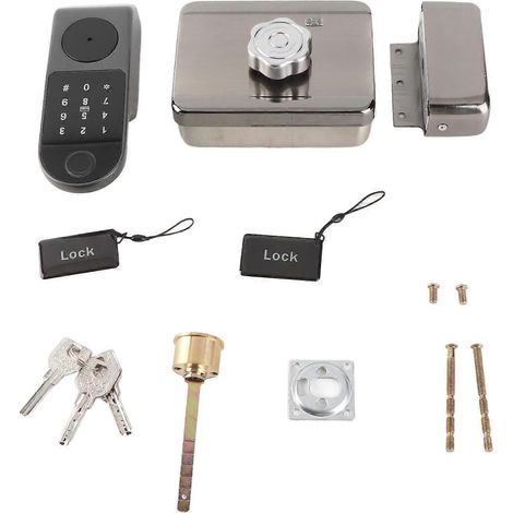 L'appartement est équipé d'une serrure de porte de sécurité électronique compatible avec le déverrouillage par double empreinte digitale et le contrôle via une application mobile. (1/4)