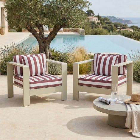 Lot de fauteuils de jardin en alu crème et housse à rayures rouges (1/5)