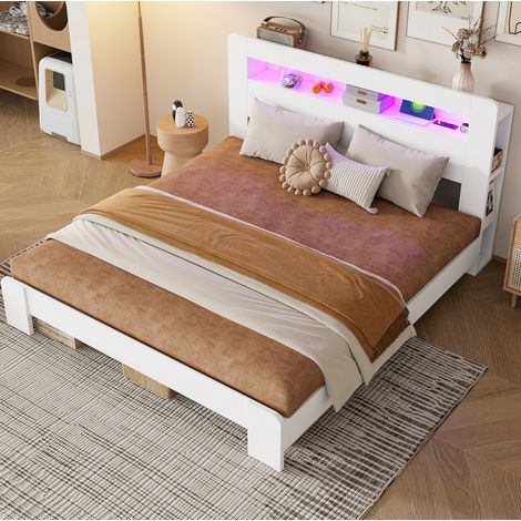 Letto matrimoniale 180x200 cm bianco in legno con testiera contenitore, LED e prese integrate (1/5)