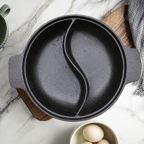 Black Cast Iron Hot Pot with Divider (1/4)