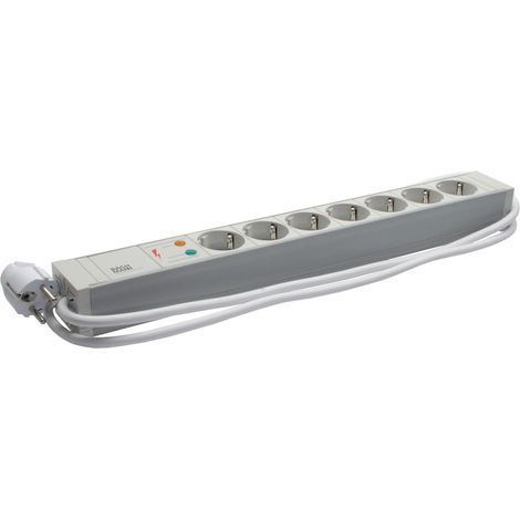 BACHMANN 19" PVC 7xCEE7/3 1xSPD courant 2,0m CEE7/7, 333.604