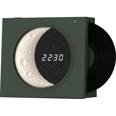 Horloge numérique 4 en 1 avec lecteur de musique Bluetooth, veilleuse lune et étoiles lumineuses, affichage rétro CD, compatible carte TF/entrée auxiliaire – Horloge de bureau/étagère, cadeau, décorat (1/5)