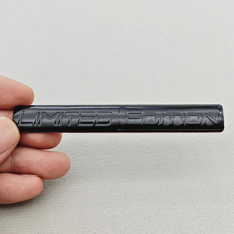 (1 pièce, entièrement noir) Emblème 3D en aluminium, édition limitée, autocollant pour voiture, compatible avec BMW, Audi, Honda, Opel, Toyota, Mazda et accessoires moto. (1/4)