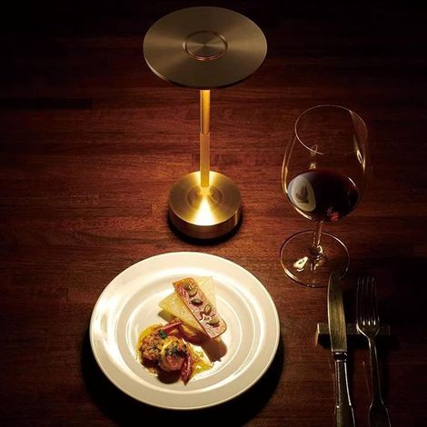 Lampada da tavolo impermeabile ricaricabile da 3000 mAh con controllo touch e luci LED decorative per ristoranti e bar - ALTRO (1/4)