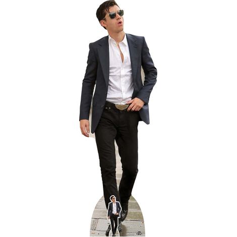 Figurine en carton Alex Turner musicien et chanteur britannique leader du groupe Artics Monkeys -Haut 173 cm (1/4)