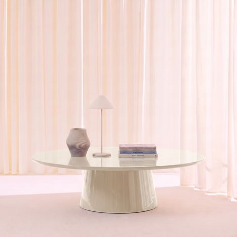 sweeek - Table basse ovale finition glossy crème - Nell