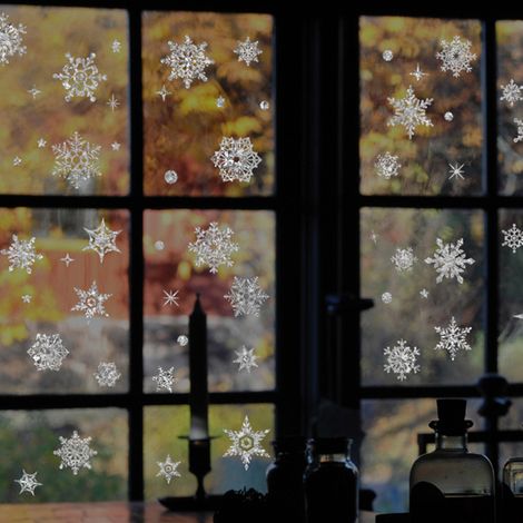 Winterlicher Schneeflocken-Wandaufkleber, abnehmbar und wiederverwendbar, silberner Aufkleber für Wohnzimmer, Schlafzimmer oder Büro, 1 Stück (1/5)