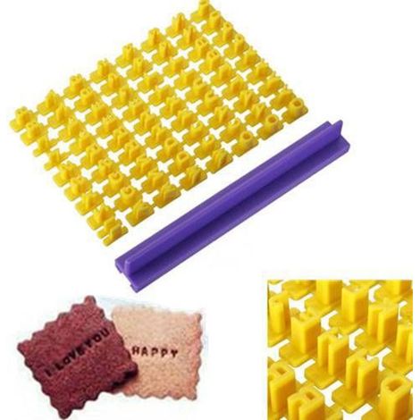 Stampo per biscotti con lettere e numeri (1/3)