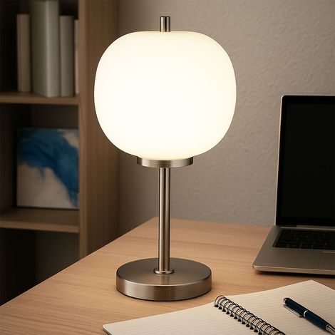 Globo Blacky I Lampe de table Globe en nickel mat, abat-jour en verre opale, culot E14 (1/5)