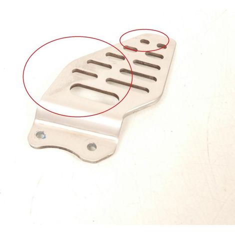 [PRODUIT D'OCCASION] Protection repose pied pilote gauche pour moto Yamaha 600 YZF R6 (1/3)