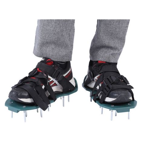 1 paire de sandales d'aérateur de pelouse chaussures à pointes d'herbe robustes avec outil de jardin à boucle (4 sangles) (1/4)