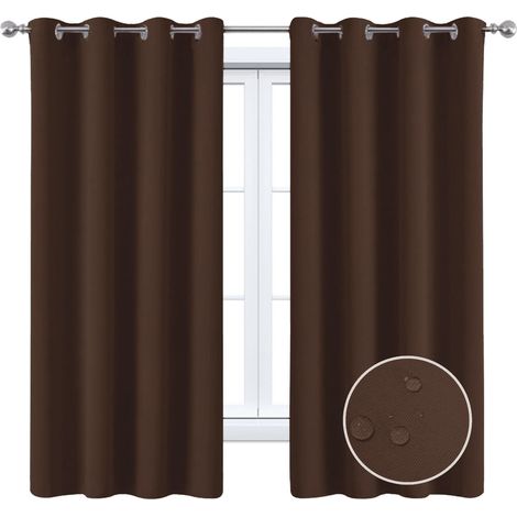 Rideaux occultants simples, en polyester opaque, avec anneaux de suspension, 132 x 213 cm, marron foncé. (1/5)