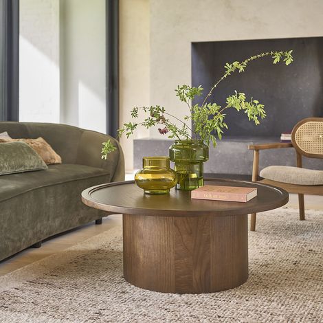 Table basse ronde en mindi massif finition noyer 100 cm