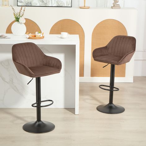 Set aus 2 drehbaren Barhockern, höhenverstellbar von 62 bis 83 cm, Samtbezug, Rücken- und Fußstütze, braun
