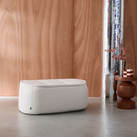 Pouf. repose-pieds pour chauffeuse 1 place Boni bouclette texturée blanc cassé L 91 x P 63 x H 40cm - Boni (1/5)