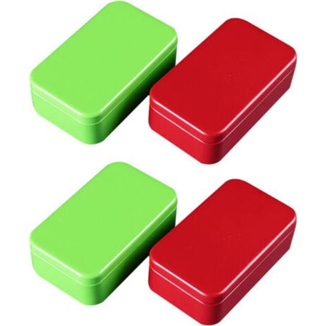 Juego de cuatro tarros metálicos rectangulares con tapa, perfectos para guardar té, dulces, ungüentos y otros objetos pequeños. Colores: verde y rojo.