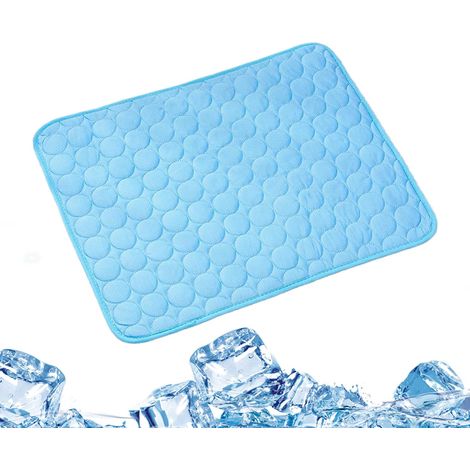 Tapis rafraîchissant pour chien – Drap d'intérieur pour animal domestique, couverture pliable pour chat  Tapis de couchage léger, doublure de lit, couche douce pour la peau pour siège de voiture (1/5)