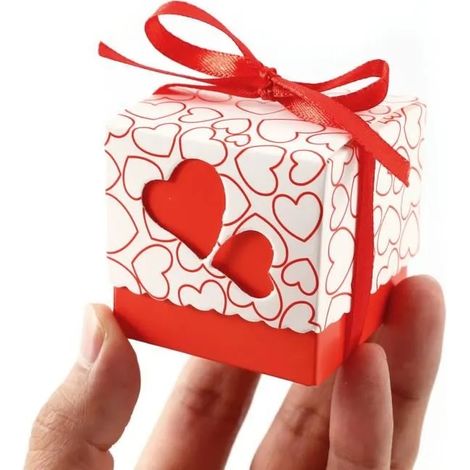 Boîtes à dragées rouges (lot de 100), carton 250 g, 5 x 5 x 5 cm, cadeau idéal pour les bonbons lors d'un mariage ou d'une fête. (1/4)