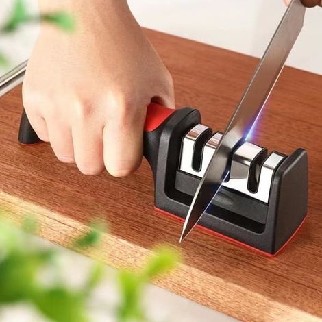 Affûteur de couteaux manuel trois en un pour les cuisines domestiques. (1/5)