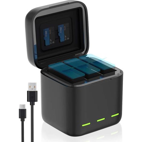 Akkuladegerät für GoPro Hero 12/11/10/9 Schwarz — Kompaktes 3-Kanal-Adaptergehäuse mit 2,4-A-Schnellladefunktion und USB-C-Kabel — Kompatibel mit dem Original-GoPro-Hero-Akku (Akku nicht im Lieferumfa