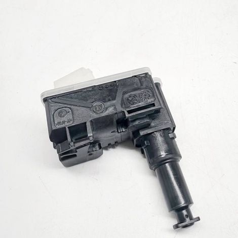 Reference 788269092R is applicable to fuel tank drive motors, electric fuel tank cap actuators and remote unlocking of Peugeot 408, 4008, 508, Citroën C5, Renault and Koleos. (1/4)
