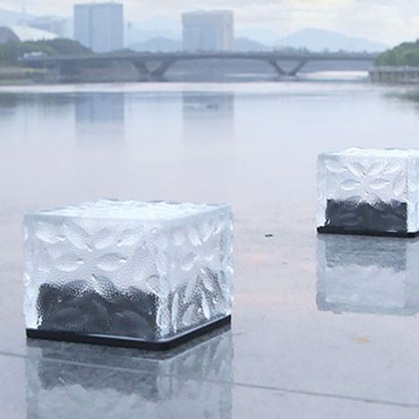 Dalle de pavage solaire LED extérieure en forme de fleur de glace, éclairage de jardin étanche, éclairage de cour, petite brique lumineuse en plastique de 6,7 cm en forme de glace. (1/5)
