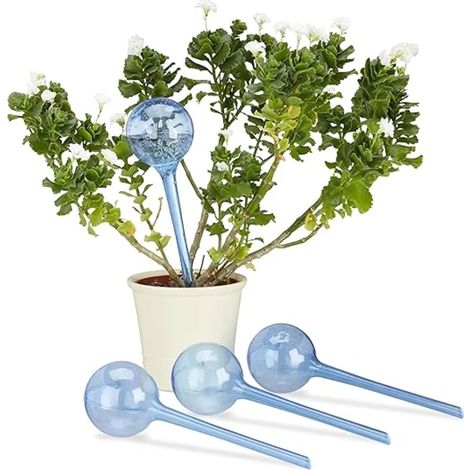 Lot de 4 boules en plastique bleu pour double irrigation, 8 cm, PVC, pour une utilisation dans le jardinage domestique, l'entretien et les travaux extérieurs.-AquaForge (1/2)