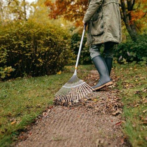 Rake Ergonomico in Acciaio al Boro Fiskars 2 kg