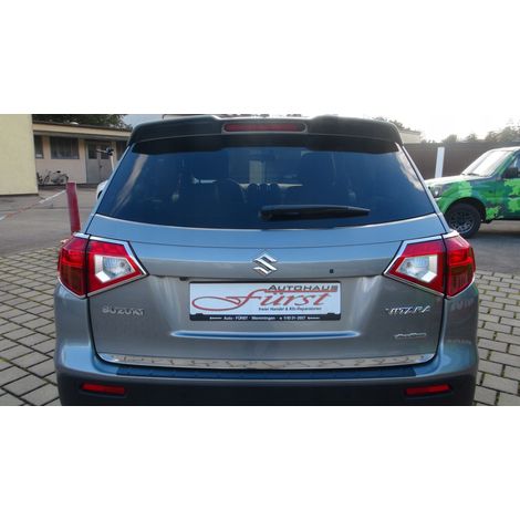 Suzuki Vitara 15 - Striscia cromata Portellone posteriore cromato 4 (1/4)