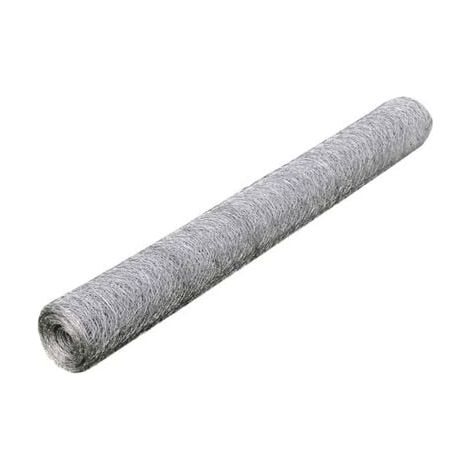 La volière est faite de grillage en acier galvanisé, 25 x 0,5 mètres, argenté.