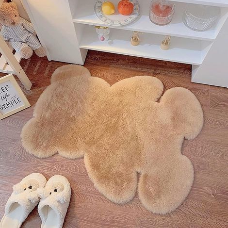Tapis bébé ours marron - Descente de lit enfant douce en fausse fourrure - Tapis chambre et salon forme ourson - Décoration nurserie et chambre adulte (142 caractères) (1/5)