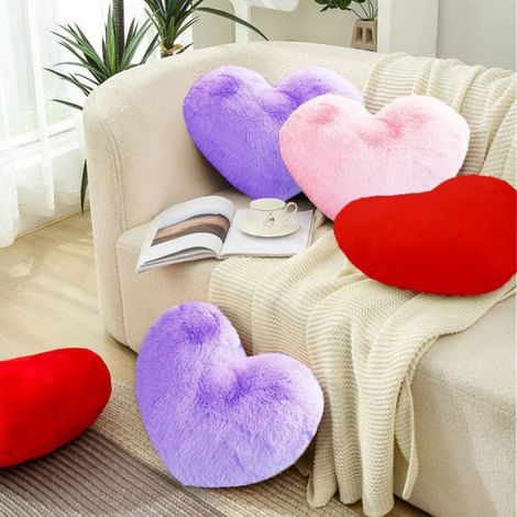 Coussin Cœur Rouge 46x36 cm en Peluche, Décoratif pour Canapé, Lit ou Chambre d'Enfant (1/5)