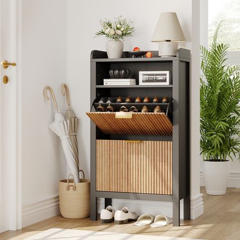 Meuble à chaussures étroit moderne – 2 tiroirs basculants – Design cannelé – Rangement sur pieds gain de place – Idéal entrée, couloir, salon ou chambre – Finition noire et bois naturel (1/5)