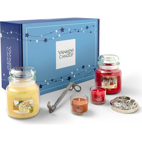 Yankee Candle Set regalo di Natale 2 candele profumate in giara media, 2 candele votive piene Taglia stoppino e puntale per candela con coperchio Illuma Set di 6 candele perfetti per le donne (1/5)