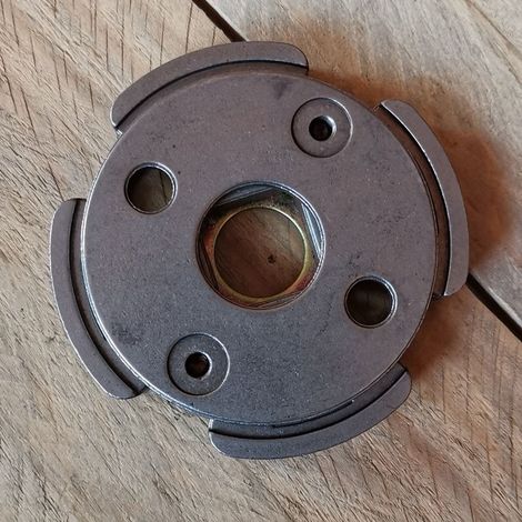 Embrayage Shindaiwa C350 B450 B530 70210-51100, embrayage centrifuge, convient aux débroussailleuses Shindaiwa. (1/5)