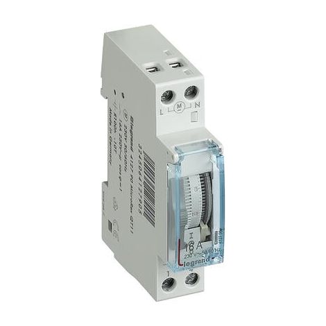 Legrand – Interrupteur horaire programmable analogique 230V – 1 module 17,5mm – 16A – Programmation journalière – Cadran vertical avec réserve de marche 100h