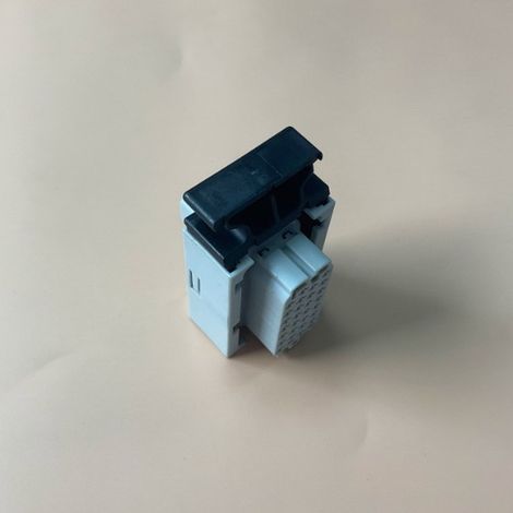 Faisceau de câblage pour connecteur automobile 35494670 à 28 broches (1/4)