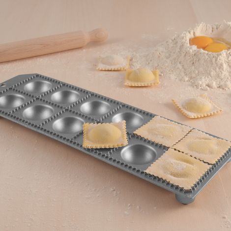 Plaque à 12 raviolis avec rouleau en bois - Alice Délice (1/3)