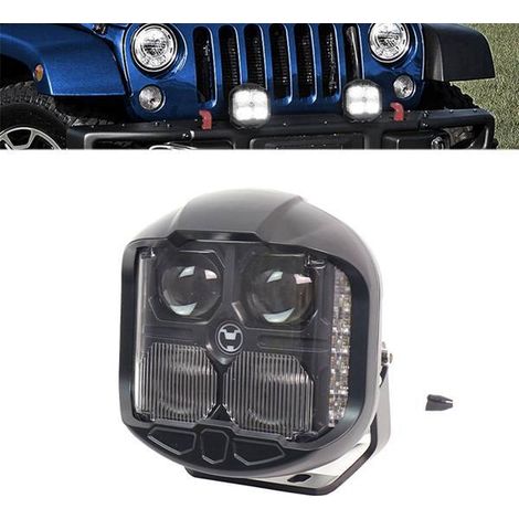 The new 6-inch LED work light is a three-sided projector designed for the front bumper of the off-road modified Jeep Wrangler. (1/5)