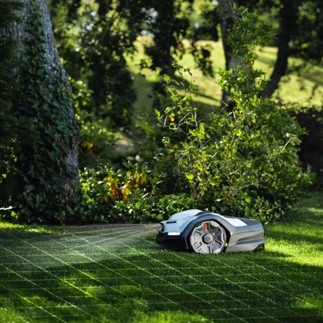 Husqvarna – Robot tondeuse sans fil Automower 405VE NERA – Vision IA – Détection d’obstacles – Tonte 900m² – Connectivité Wi-Fi/Bluetooth/4G