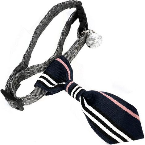 Elegante collare per animali domestici con cravatta e campanellino, nei colori blu navy e rosa. (1/3)