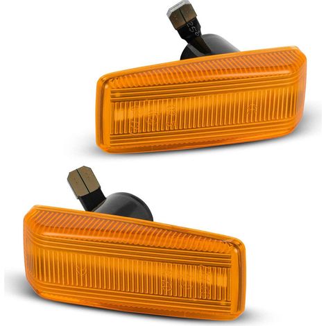 KIT LUCI TARGA A LED 2 PEZZI COMPATIBILE CON FIAT ABARTH / 500 / 500C / MY 2007-2016 / VETRO TRASPARENTE
/ LED 6000K EFFETTO XENON / CAN-BUS, PLUG AND PLAY (1/5)