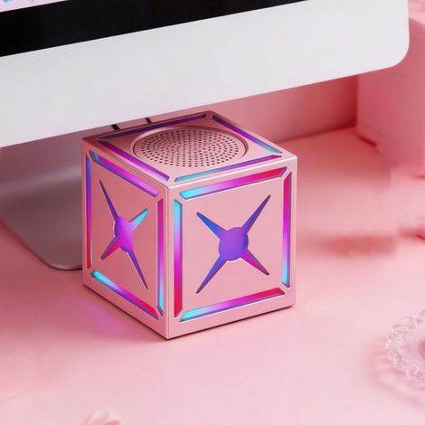 Mini altoparlante Bluetooth, altoparlante da 5 watt con suono HiFi nitido, illuminazione RGB, compatto e portatile per escursionismo, ciclismo, viaggi, regalo (1/4)