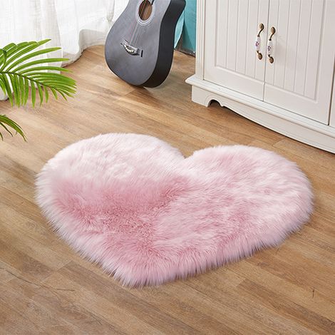 Tapis artificiel en forme de coeur rose en peau de mouton douce peluche longue peluche mouse tapis de chambre à coucher canapé tapis de sol décoratif 40 × 50cm (1/3)