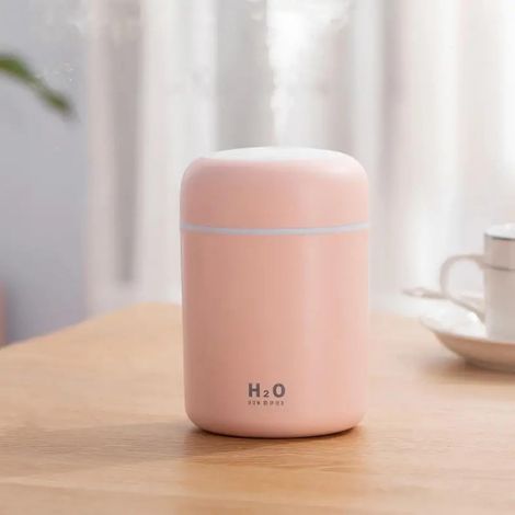 Mini humidificateur portable, coloré, brume fraîche, alimentation USB. Idéal pour la chambre, le bureau et la voiture (300 ml, rose). (1/5)