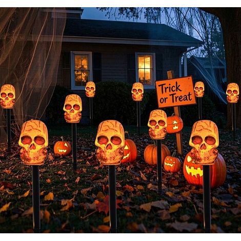Piquets lumineux LED d'Halloween lot de 5 crânes style antique tige noire, lampe décorative extérieure IP65, tension 1,2V DT-32 (1/5)