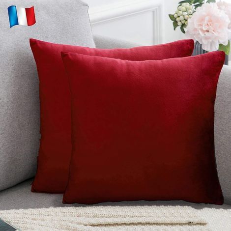 Set of 2 Velvet Cushion Covers 40x40 cm Plain Burgundy Red Invisible Closure Living Room Bedroom (1/5)